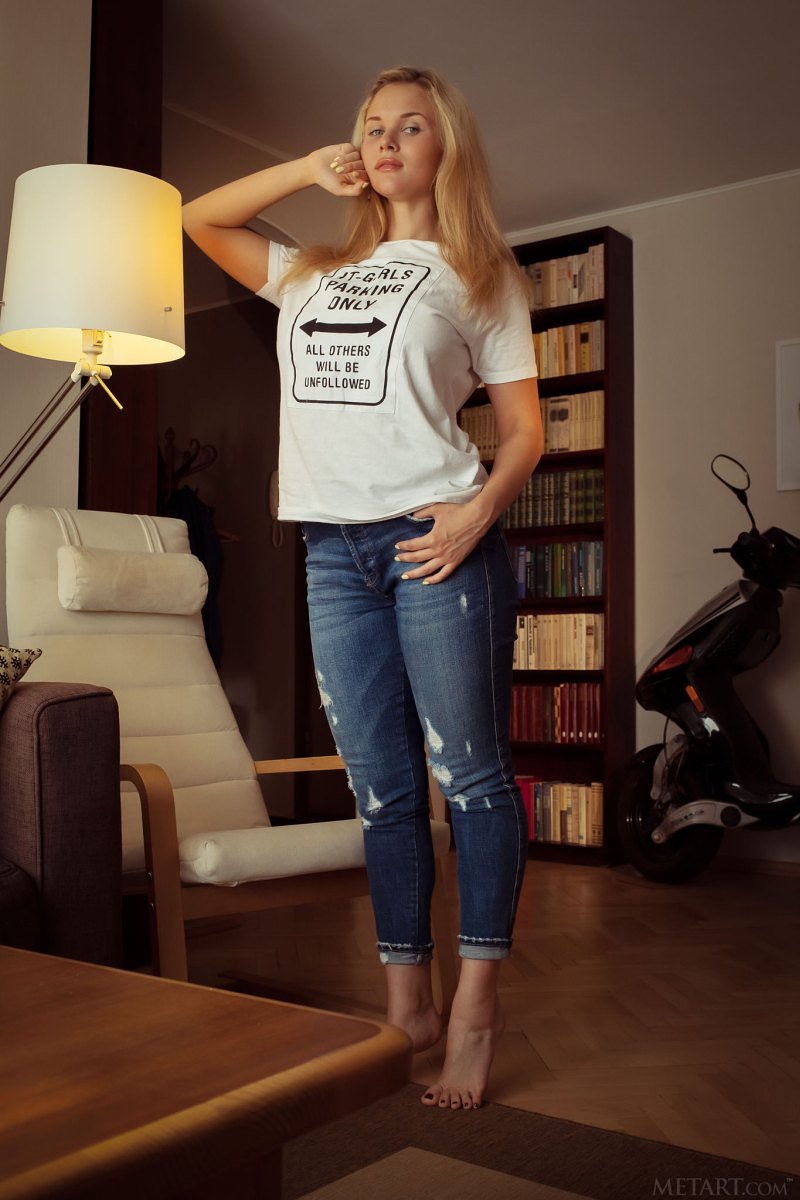 Виолетта, 30